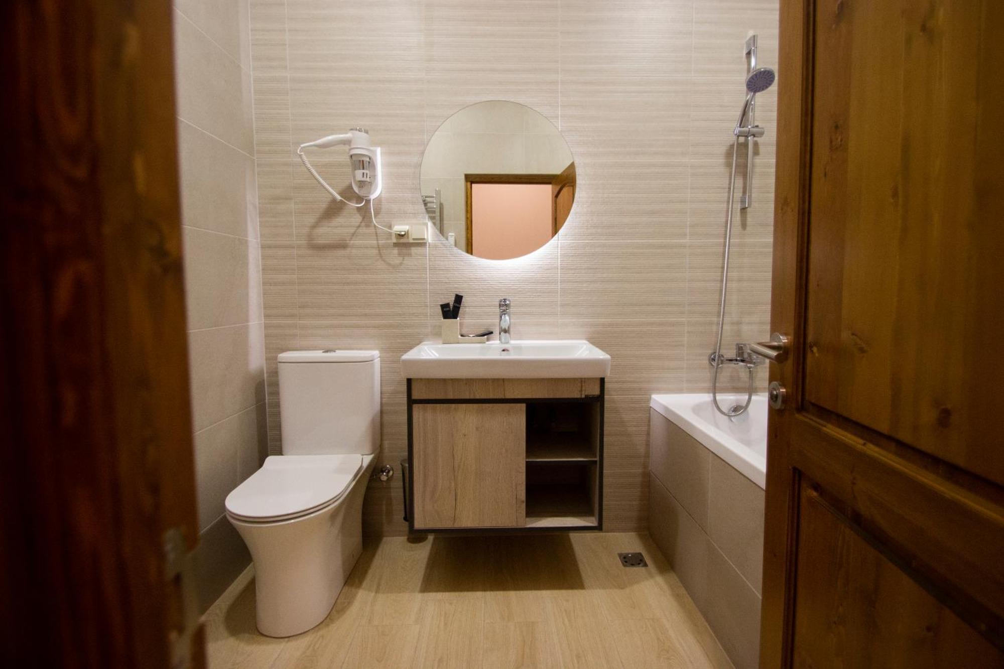 Kuma Hotel Gyumri Eksteriør bilde